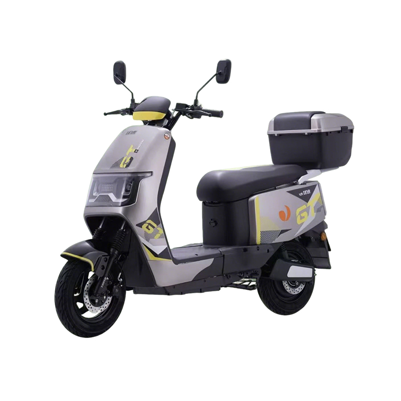 Cum funcționează sistemul de suspensie al Motocicletei Versatile atât pe drumurile urbane, cât și pe terenurile off-road, în comparație cu motocicletele dedicate dual-sport?